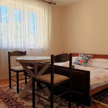 Guest House Miro Новалья Экстерьер фото